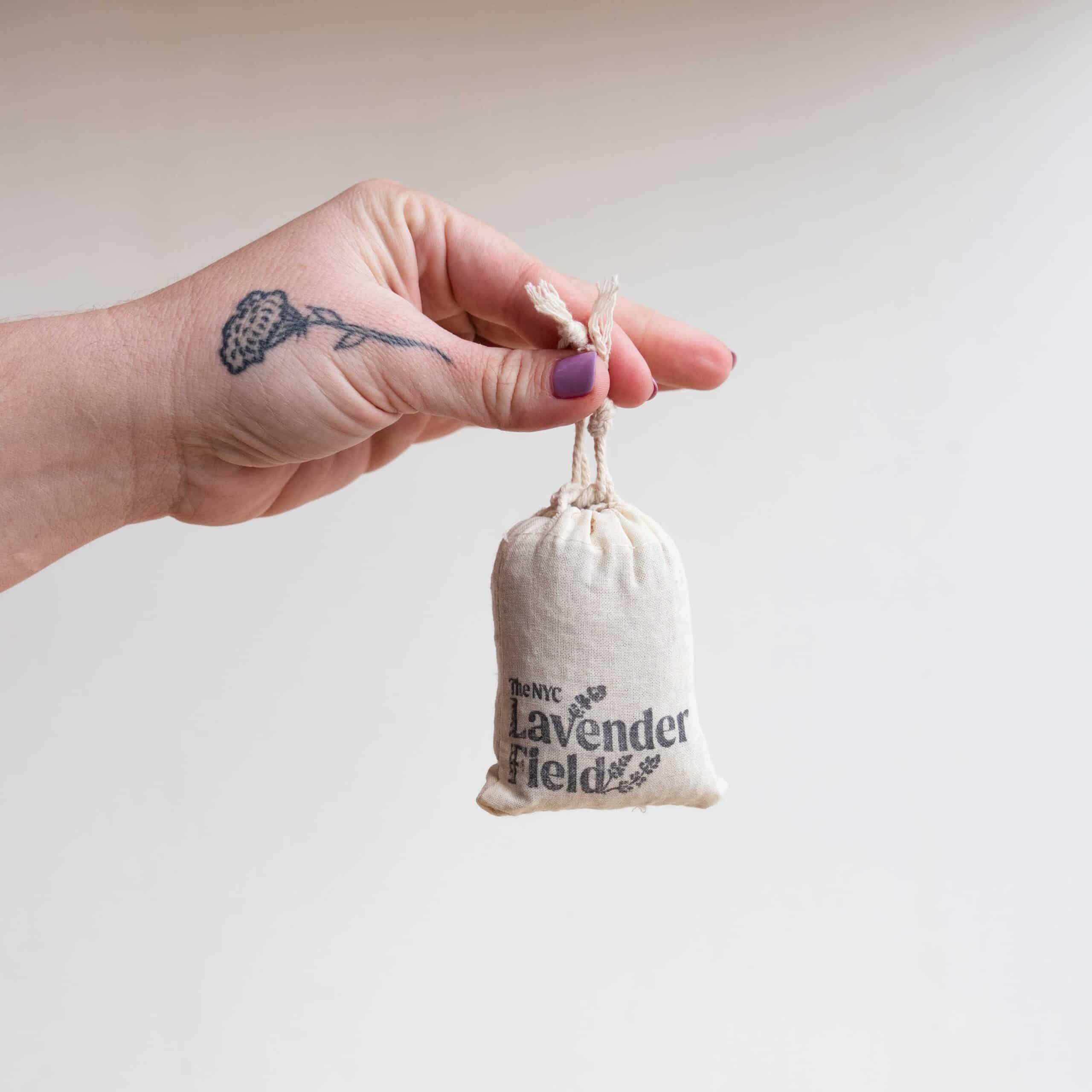 The Dozen Roses - Image 64