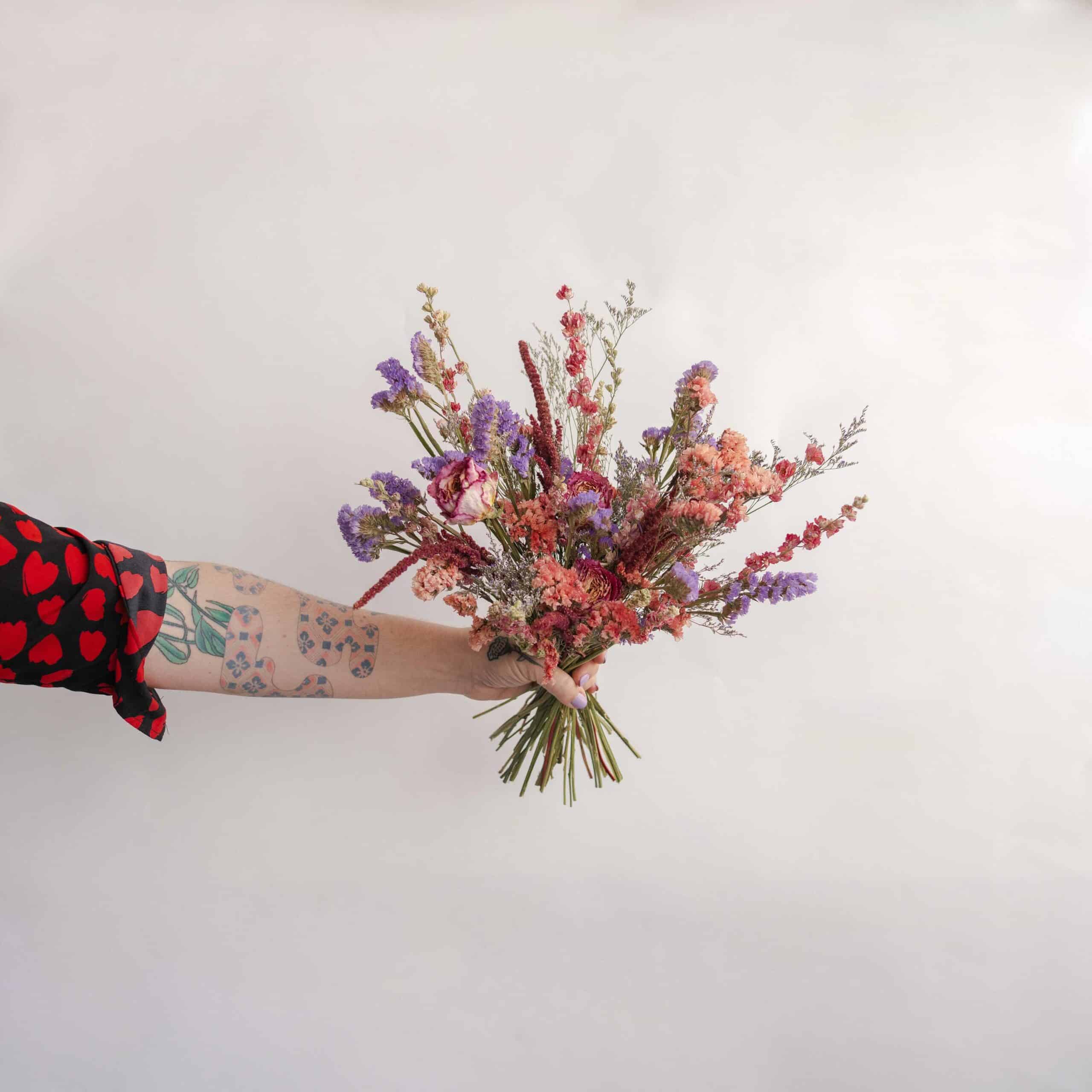 The Dozen Roses - Image 34